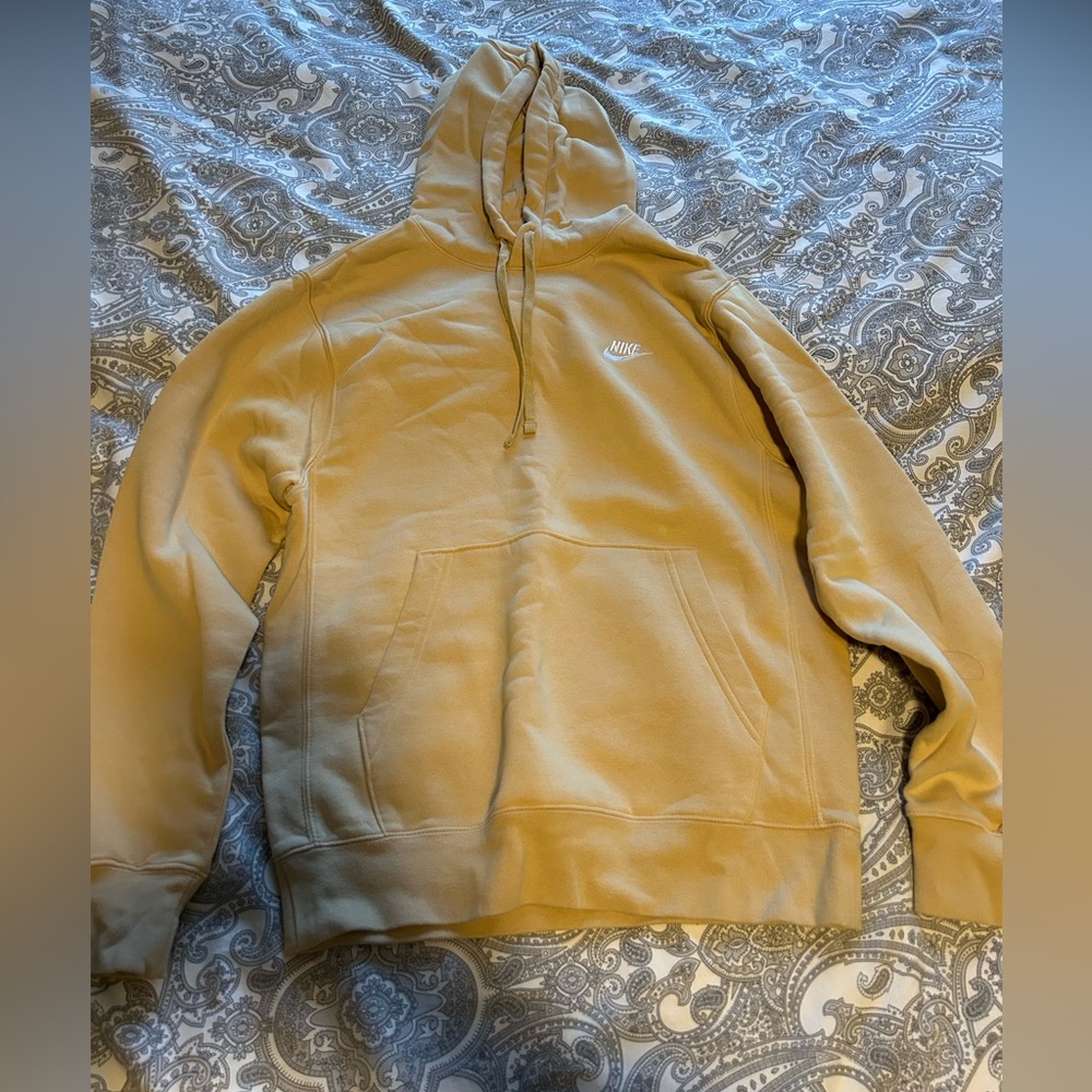 New Nike sweatshirt